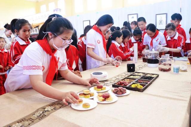 旗第十六小学：中医药文化浸润校园麻将胡了模拟器试玩内蒙古达拉特